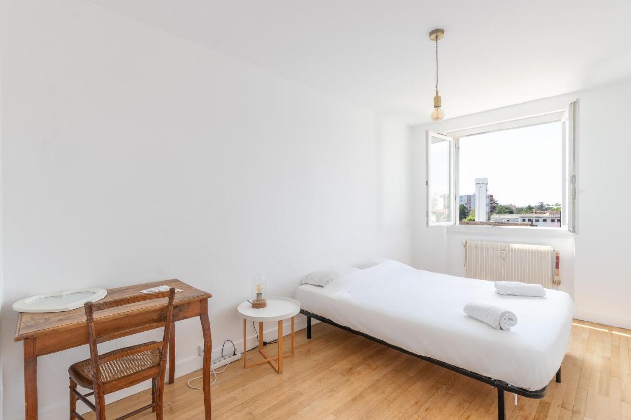 Cabana & Grand Appartement Cosy - Parking & Balcon Виллефранче-Сур-Салне Экстерьер фото
